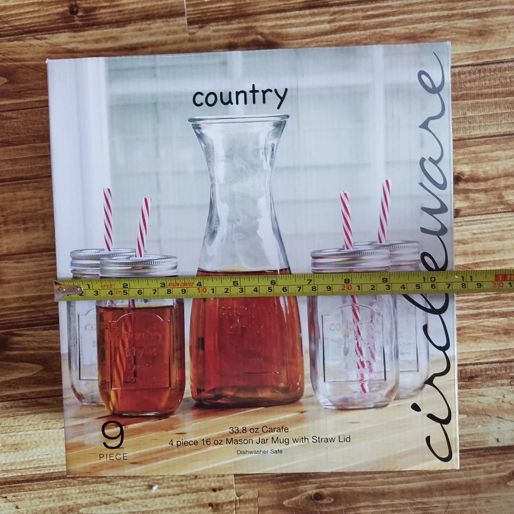 Circleware Country 9-piece set glass Carafe and Mason jar mugs With Straws